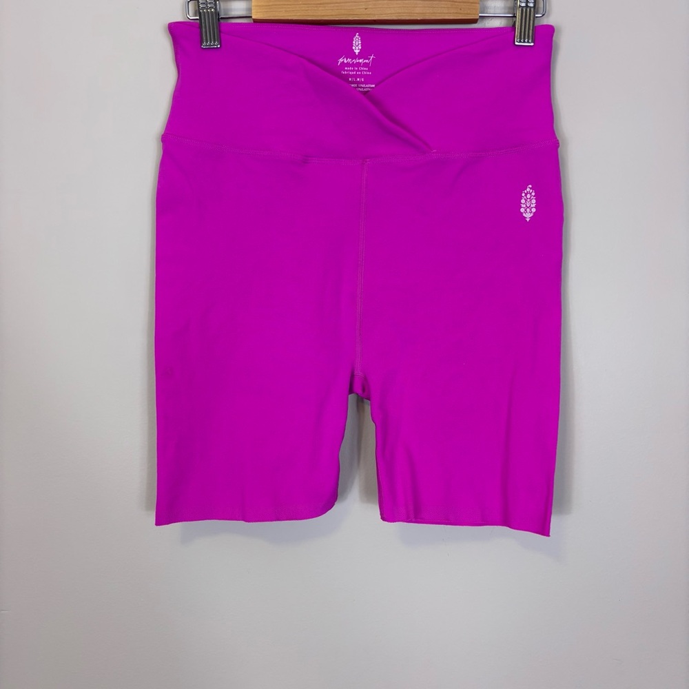 Free People Movement‎ Neon Pink Athletic  Spandex Biker Shorts M/L